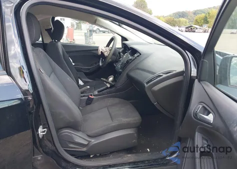 2017 Ford Focus Se z USA, uszkodzony, nr VIN 1FADP3F20HL339882